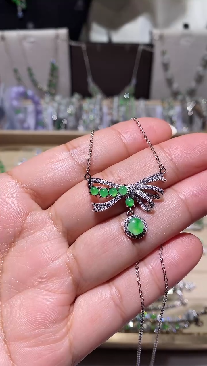 【闪购商品】翡翠耳饰银S925镶嵌项链