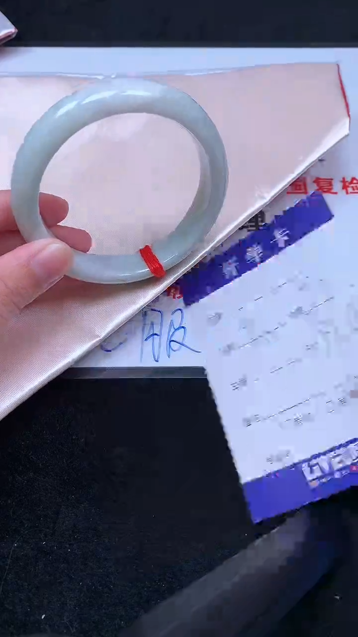 未镶嵌手镯翡翠.