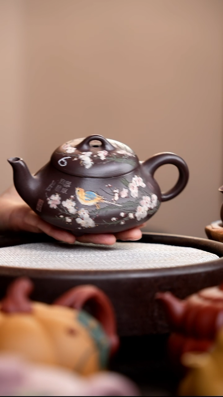 茶壶紫砂紫泥汉棠石瓢彩刻花鸟
