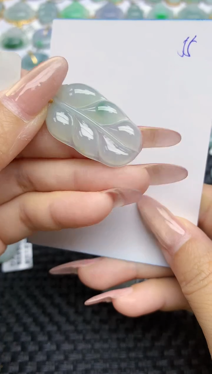 【闪购商品】翡翠颈饰18K金镶嵌天然A货翡翠 55