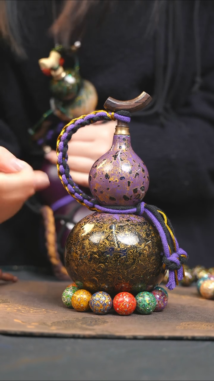 【闪购商品】YC207漆艺酒葫芦不包手串及旋转底座