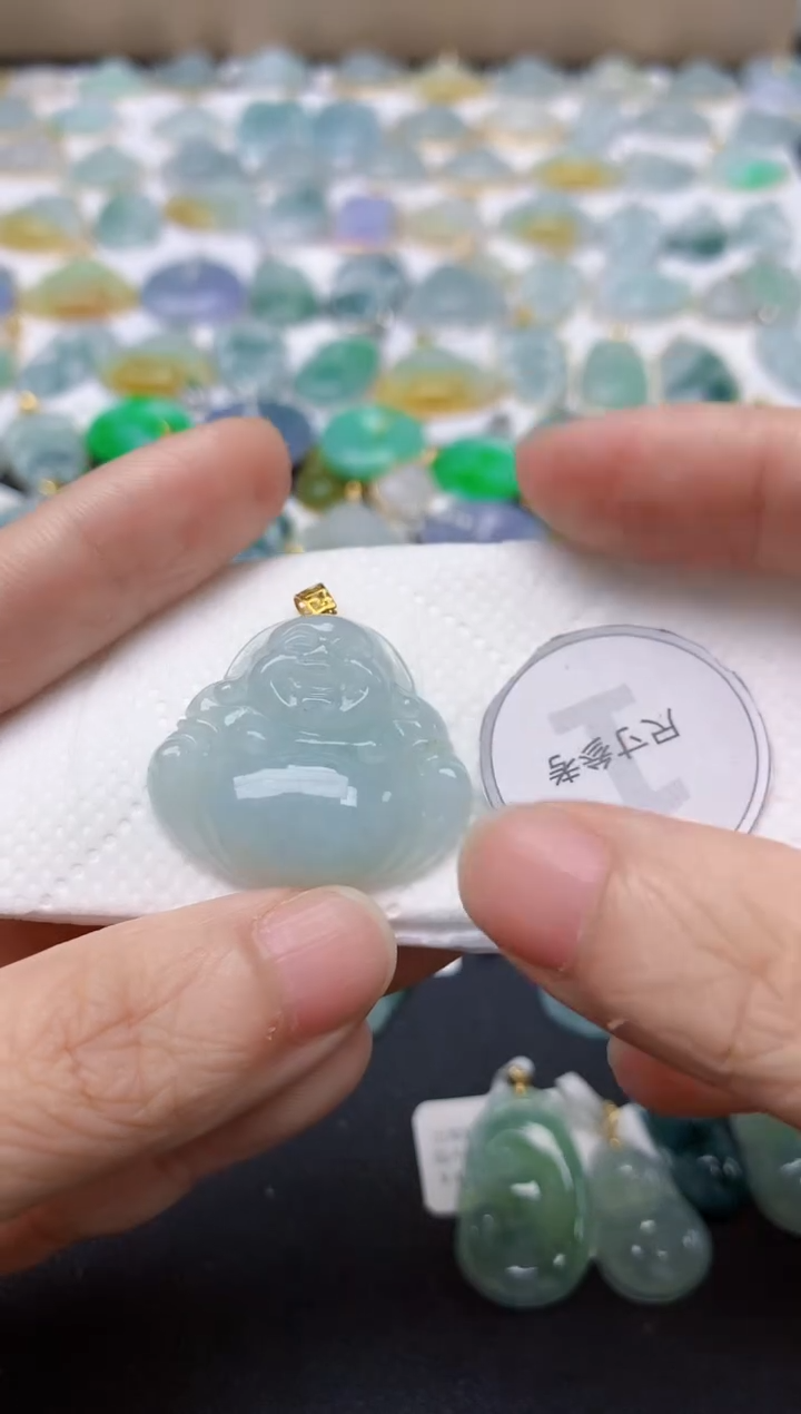 翡翠18K金镶嵌颈饰天然缅甸A货翡翠