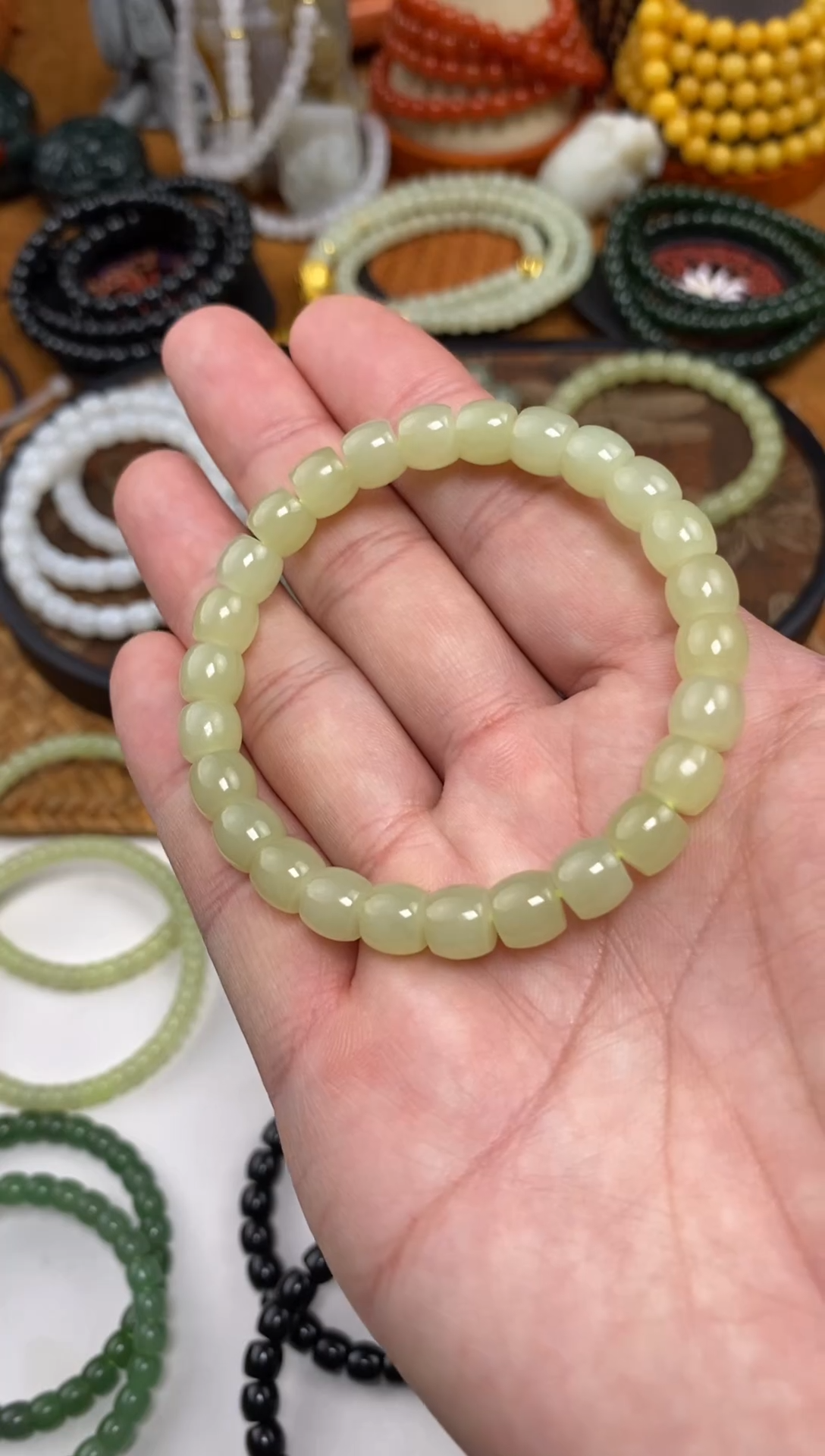 颈饰未镶嵌和田玉手串