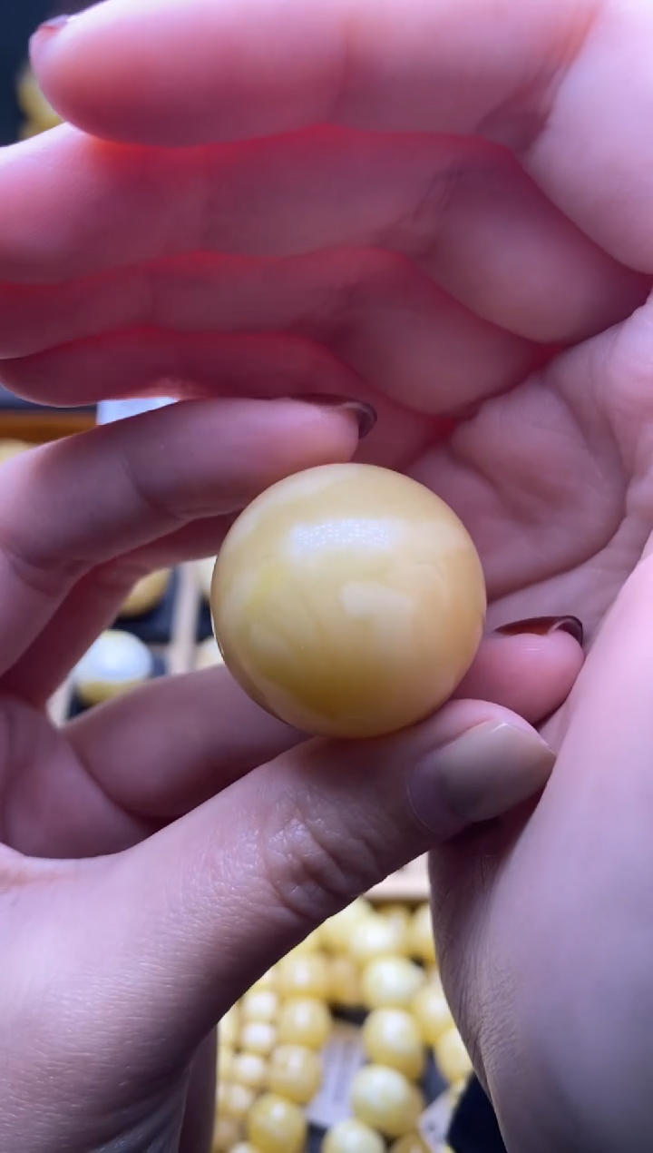 【闪购商品】琥珀裸石未镶嵌大小姐珠宝32