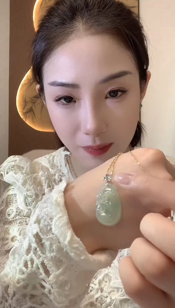 【闪购商品】翡翠吊坠(不含链)18K金镶嵌A2多样性发一件