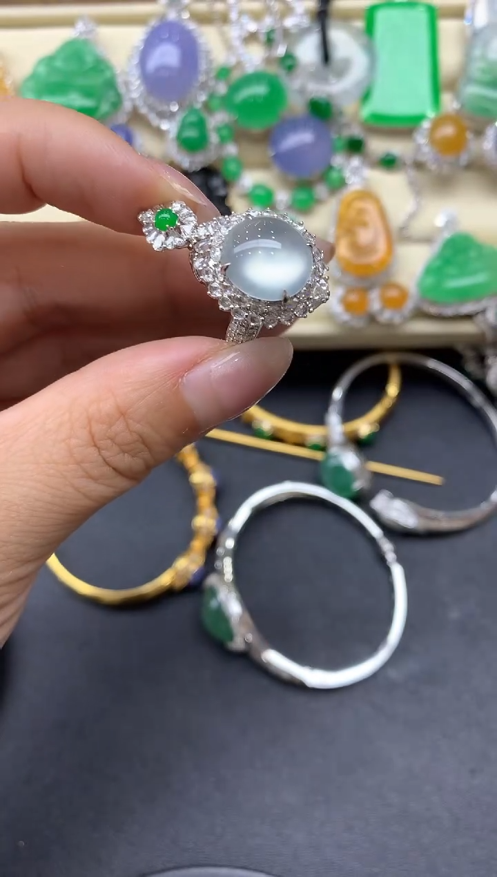 【闪购商品】翡翠戒指18K金镶嵌624-中国好珍宝