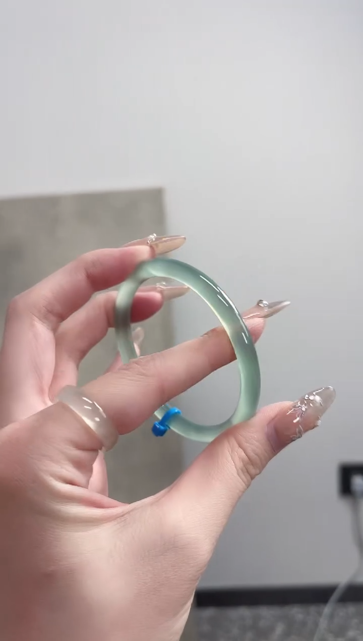 【闪购商品】玛瑙/玉髓手镯未镶嵌57圈 需要包容