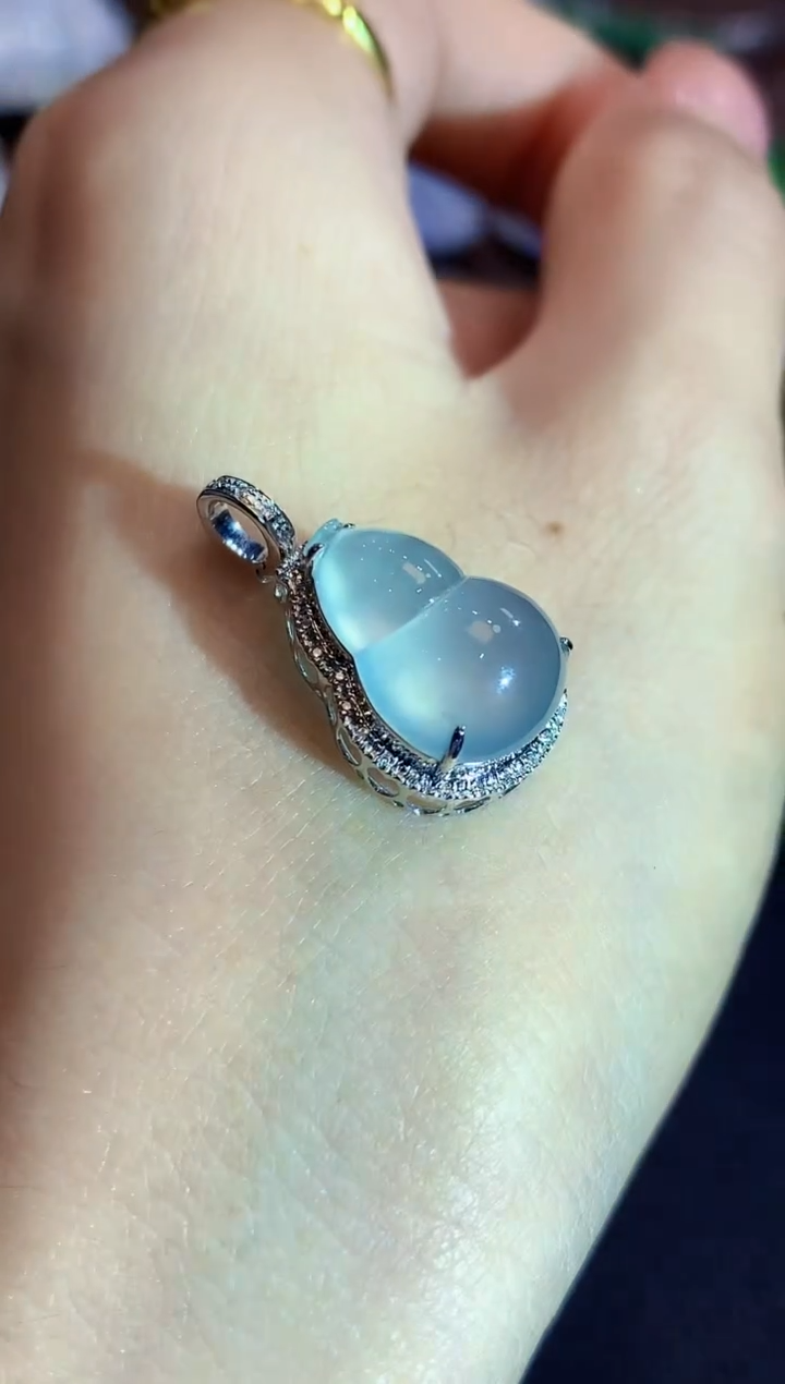 吊坠(不含链)18K金镶嵌翡翠A21