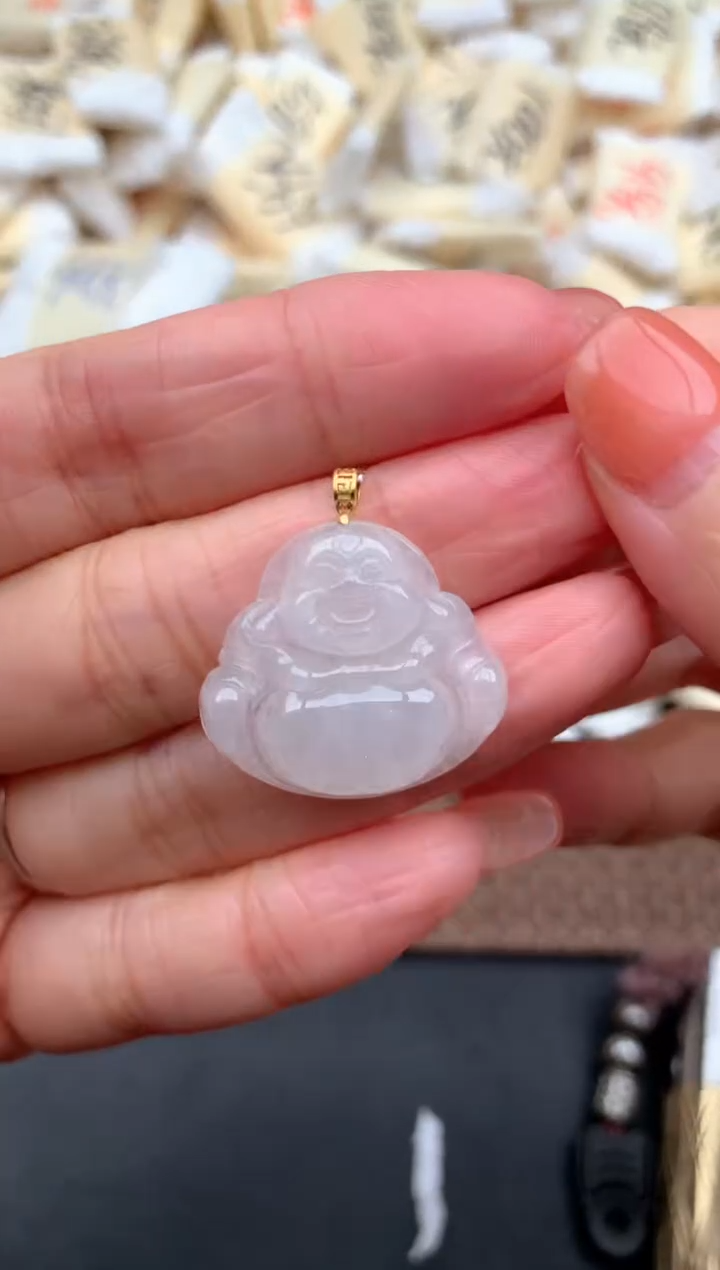 18K金镶嵌挂件翡翠1