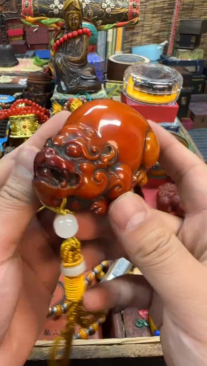 【闪购商品】琥珀裸石未镶嵌推荐好物如图所示