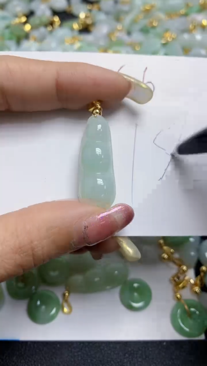 【闪购商品】翡翠颈饰合金天然翡翠A货