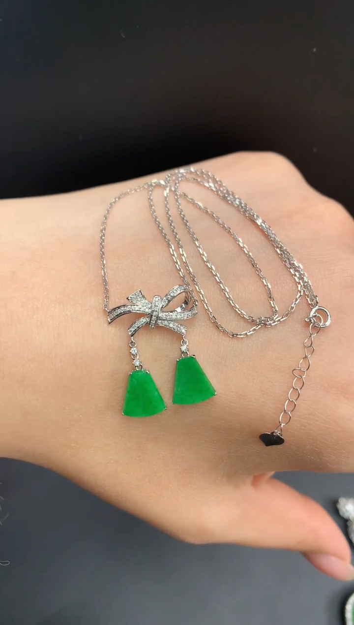 【闪购商品】翡翠颈饰18K金镶嵌1598无事牌套链