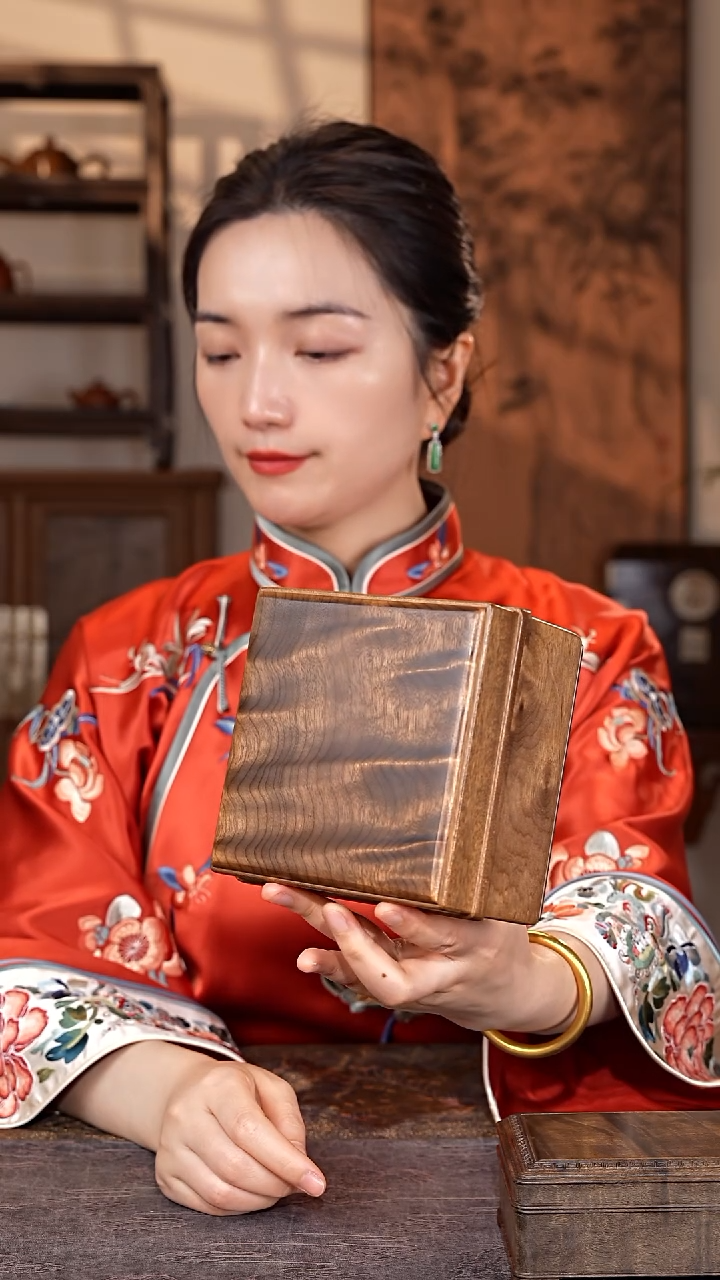 乌木类家具金丝楠阴沉木 天地盖手捧盒