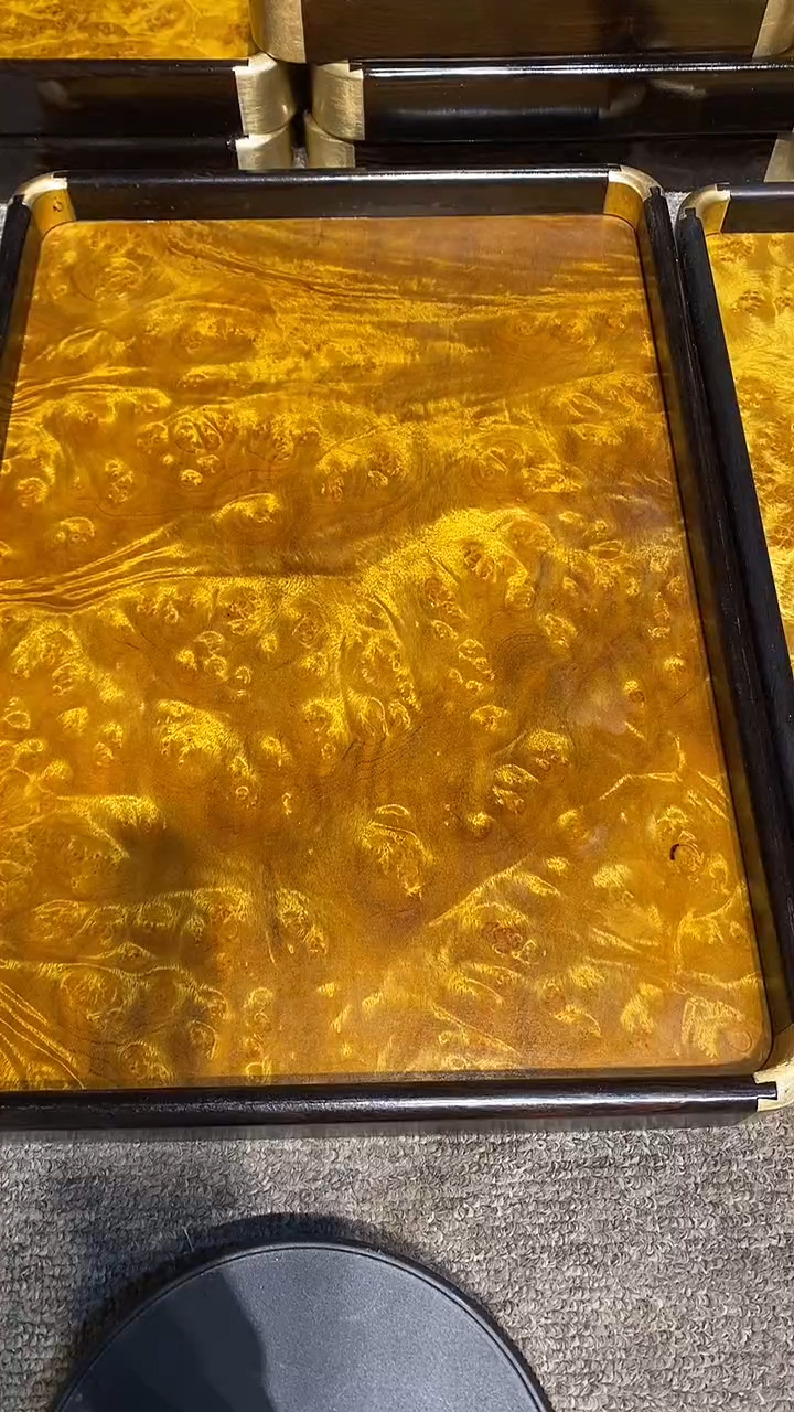 木木雕款邻**哥大茶盘一个