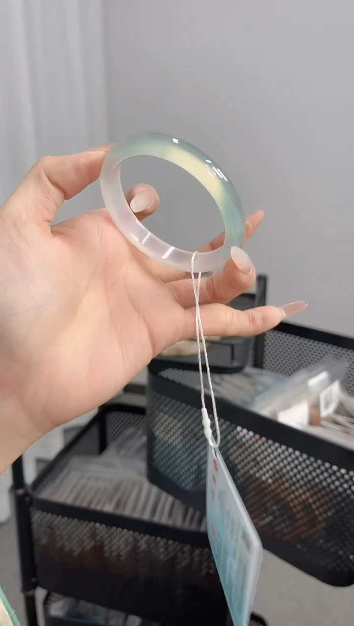 【闪购商品】玛瑙/玉髓手镯未镶嵌53-54圈