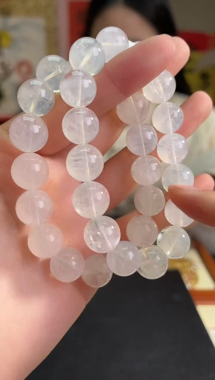 【闪购商品】水晶手链未镶嵌4多样性发其一