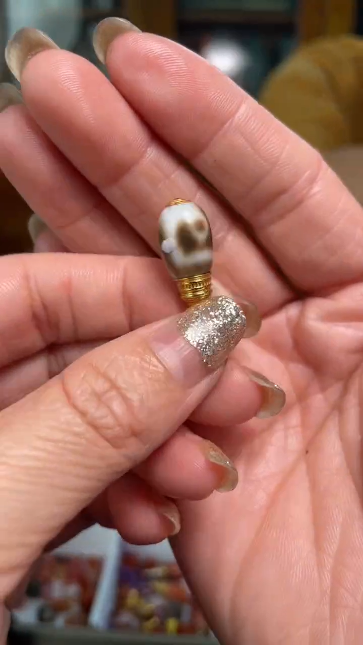 【闪购商品】玛瑙/玉髓配饰18K金镶嵌84