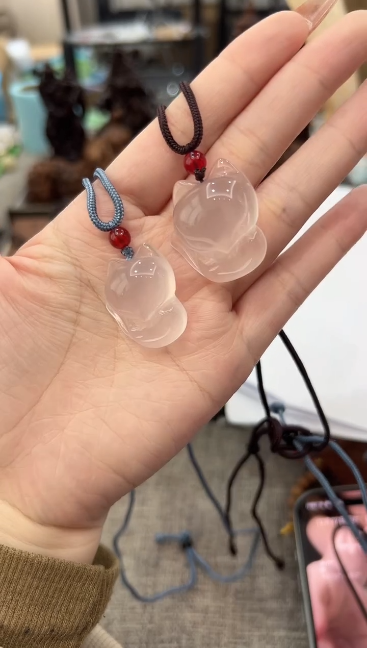 颈饰未镶嵌水晶水晶九尾吊坠多样性发货-706017