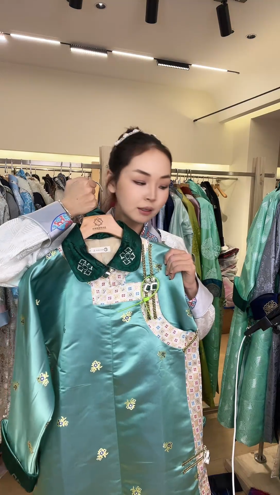 41绿色蒙古袍xl码130斤