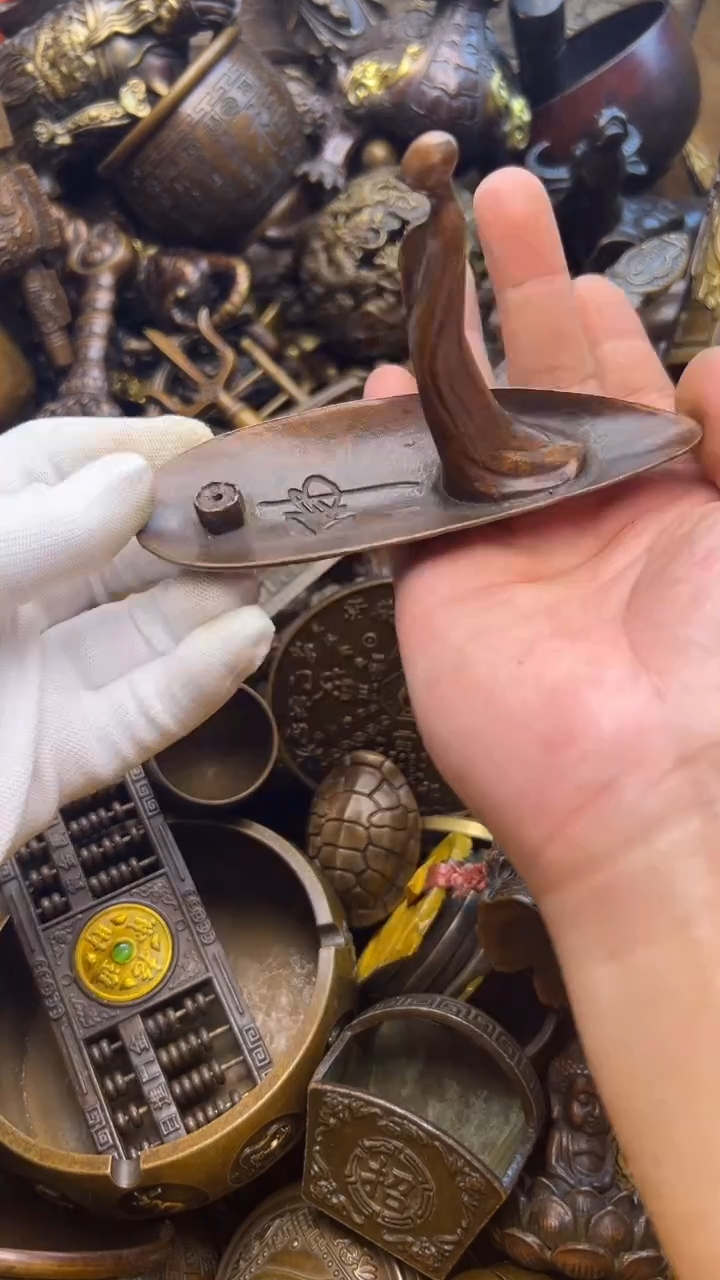 精美铜器，点击下单