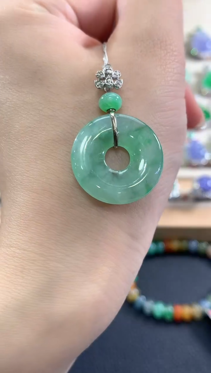 吊坠(不含链)18K金镶嵌翡翠b40     