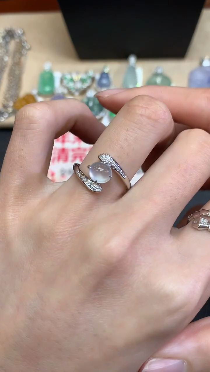 【闪购商品】翡翠戒指18K金镶嵌蛋面【无服务费】