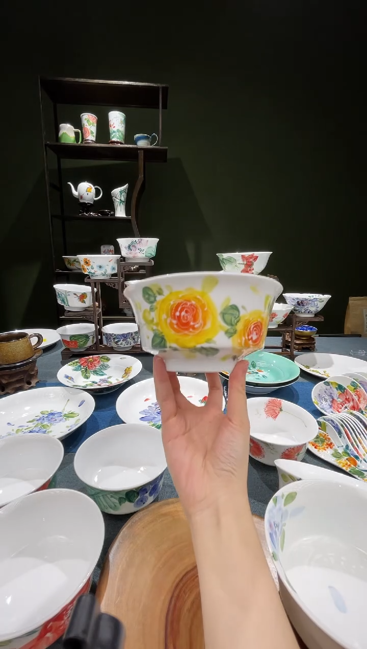 碗景德镇高温釉下彩6.5英寸金钟碗黄玫瑰