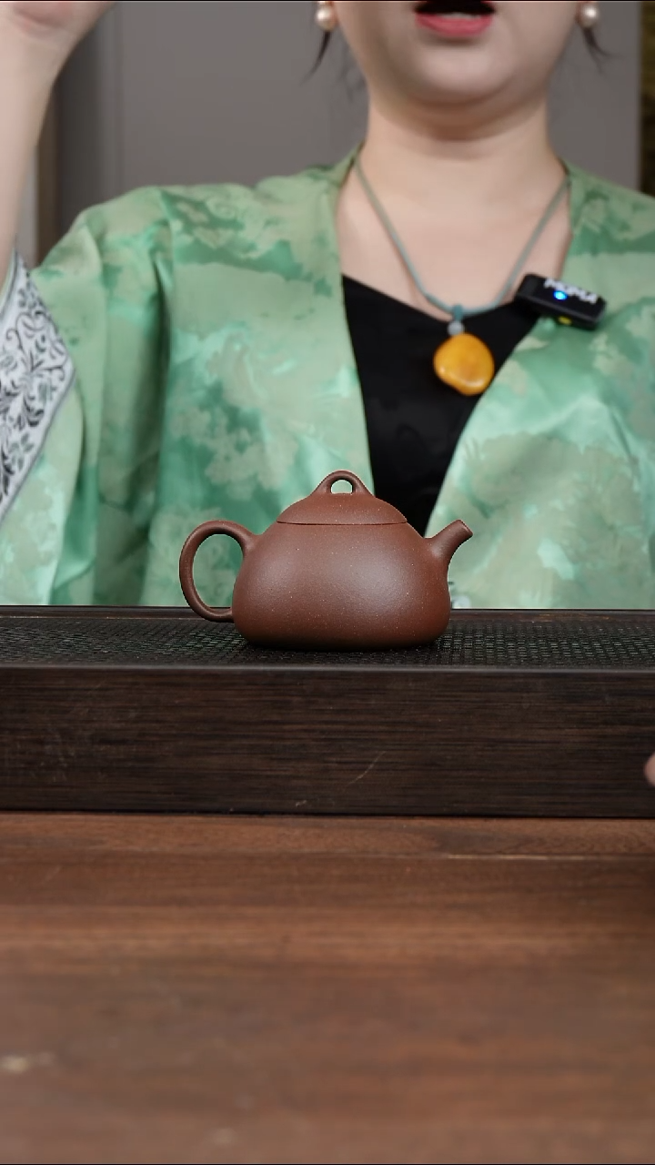 茶壶紫砂紫泥冬心秦权     130CC  