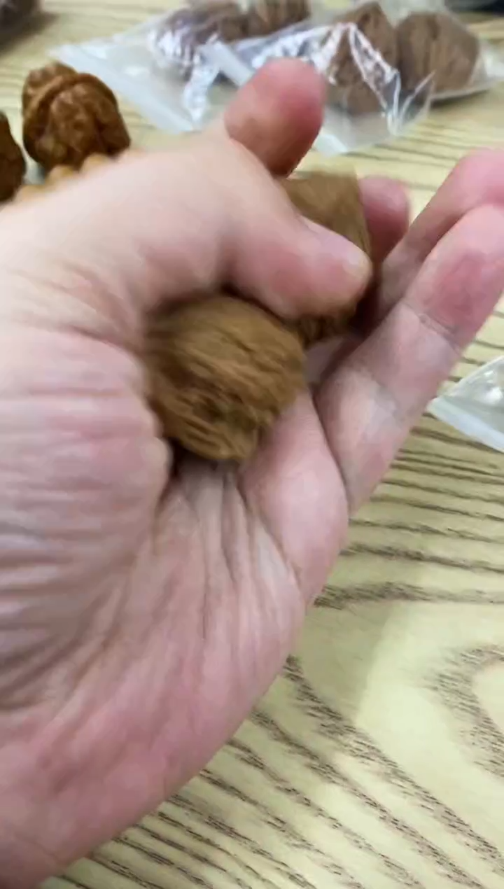 把件核桃南疆开播福利【带黄】