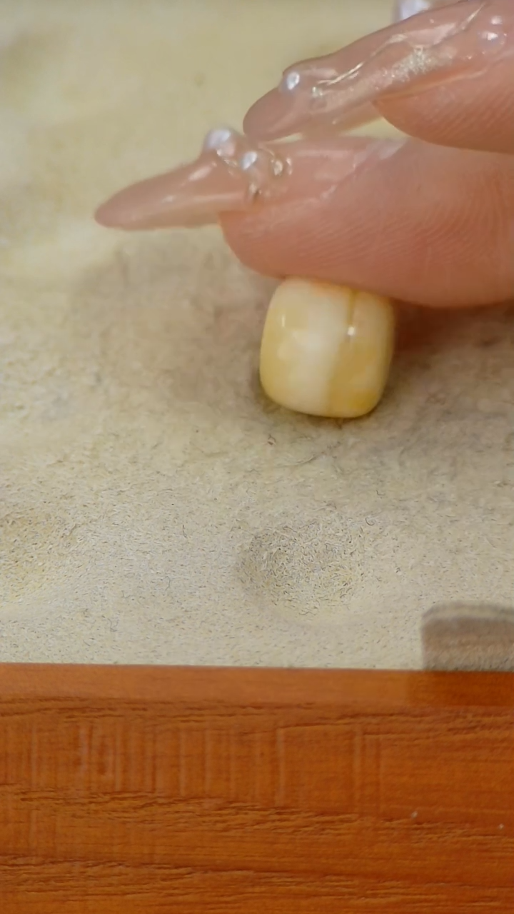 【闪购商品】蜜蜡裸石未镶嵌俄料全品10*8.8mm0.629克