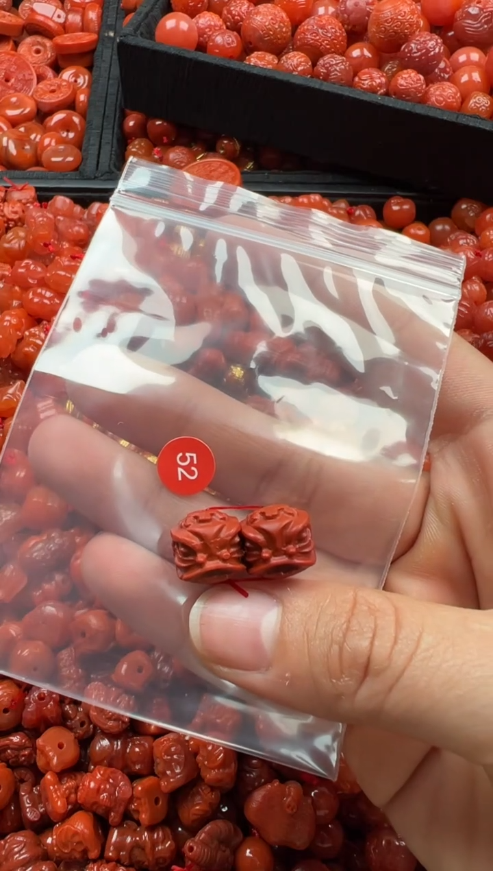 【闪购商品】南红玛瑙颈饰未镶嵌1