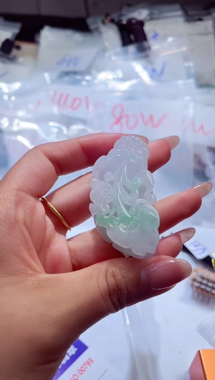 颈饰未镶嵌翡翠000001257