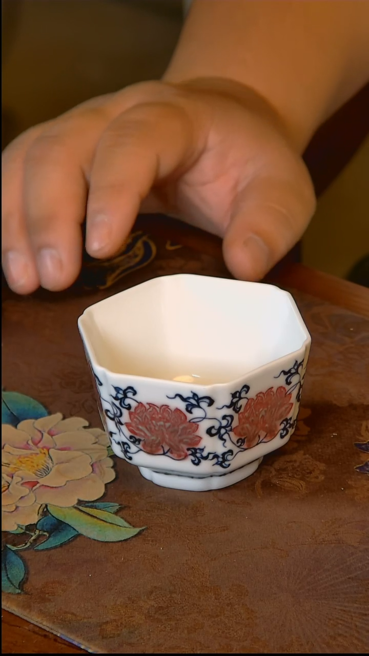 杯手工手绘杯杯很美丽