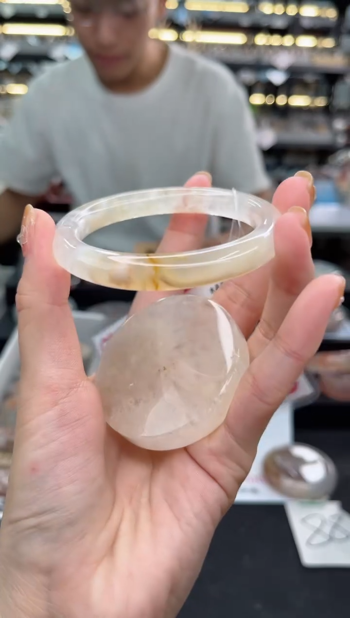 【闪购商品】石英质玉手镯未镶嵌56圈口（不退不换）1541241