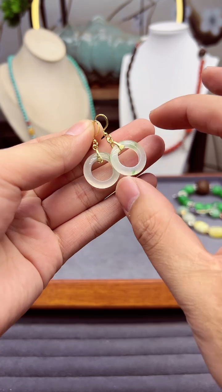 【闪购商品】翡翠耳饰14K金镶嵌E236``````