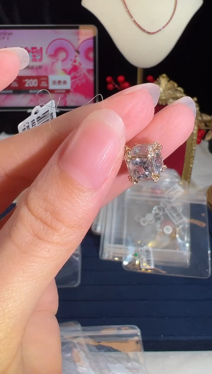 【闪购商品】海蓝宝石颈饰18K金镶嵌吊坠BN2984#-Y#15