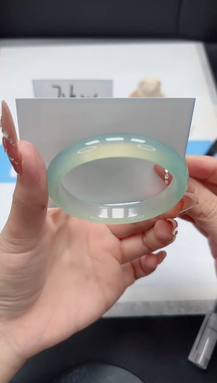 【闪购商品】石英质玉手镯未镶嵌299/55.5晴水