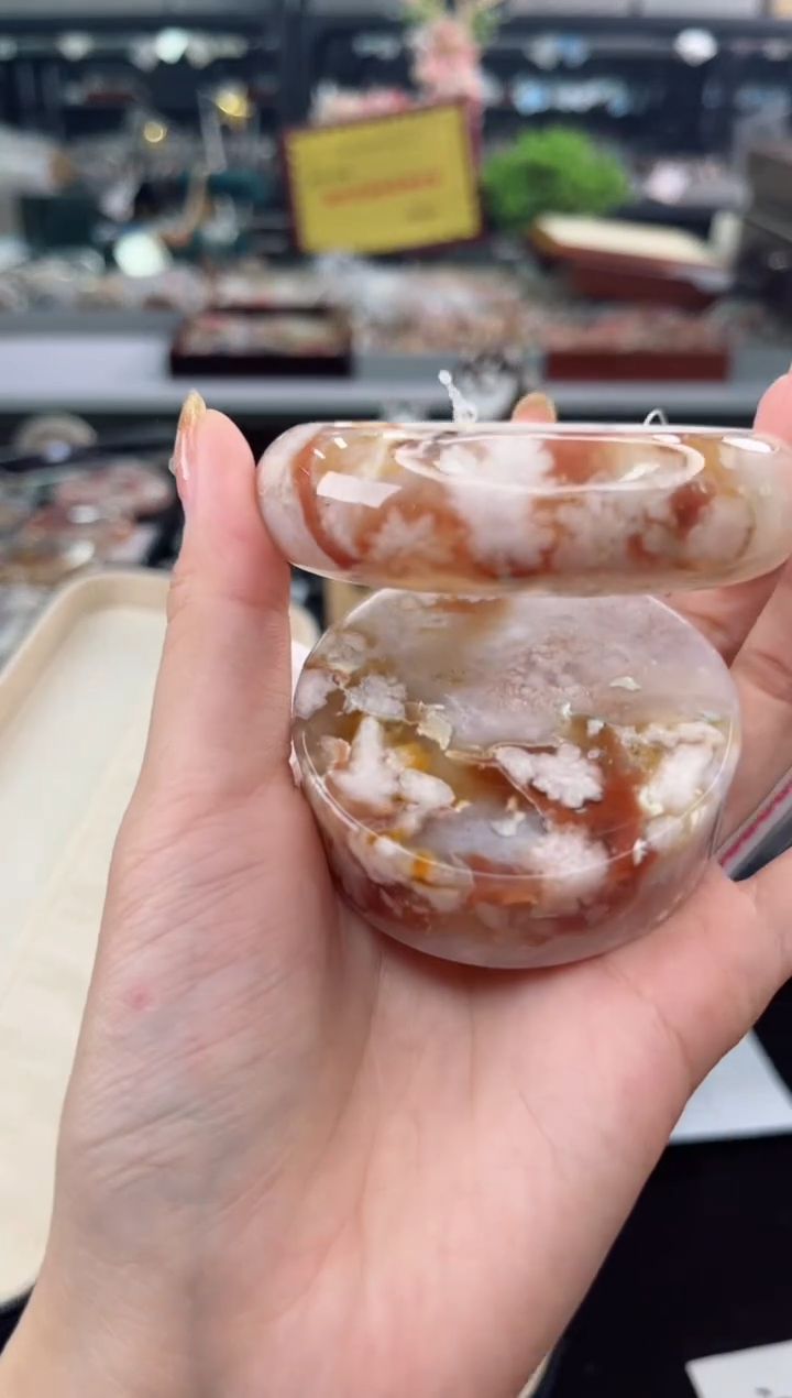 【闪购商品】石英质玉手镯未镶嵌58圈口（赠品镯心）001