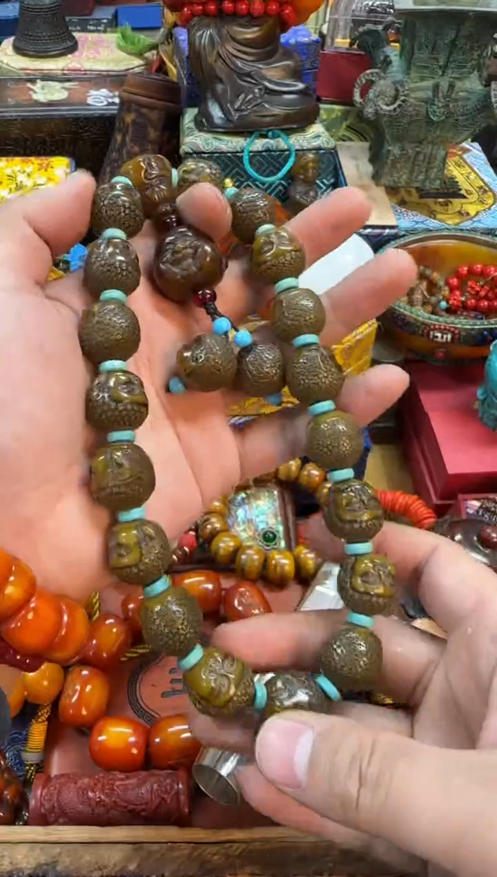 【闪购商品】蜜蜡裸石未镶嵌推荐好物如图所示