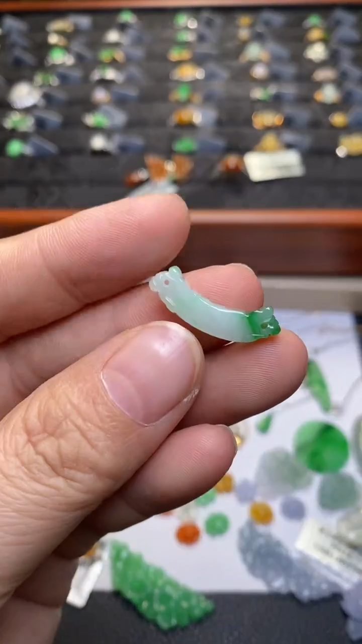 颈饰未镶嵌翡翠净货34429