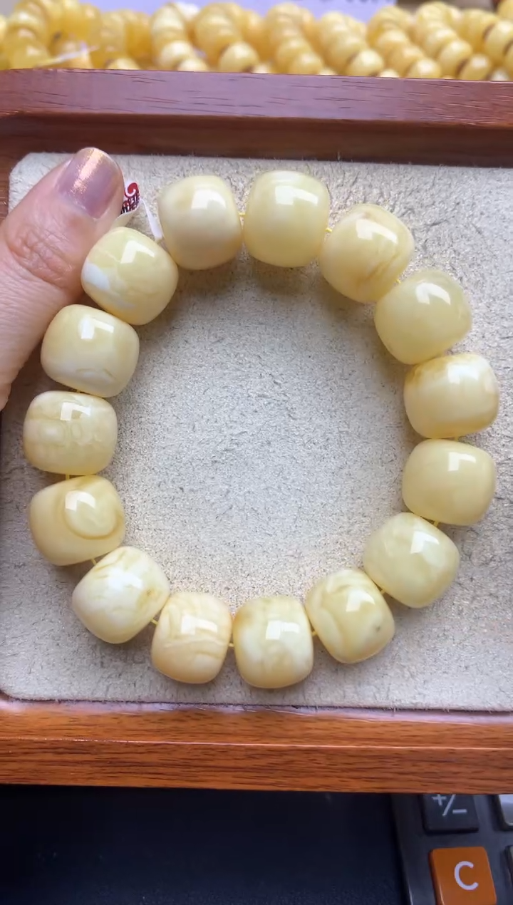 【闪购商品】蜜蜡珠宝奇石未镶嵌18