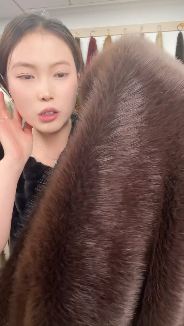 狐狸毛D347尺寸1.8*1.1