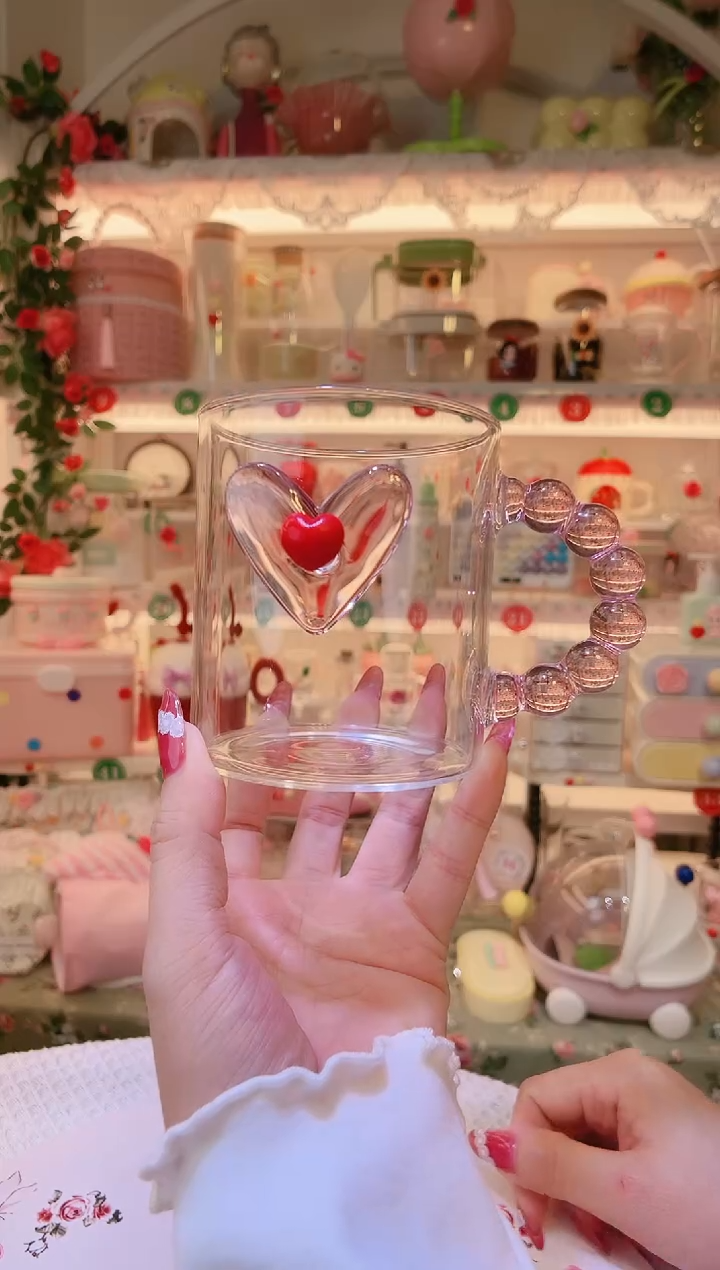 开播福利，仅剩一件！粉色爱心玻璃杯