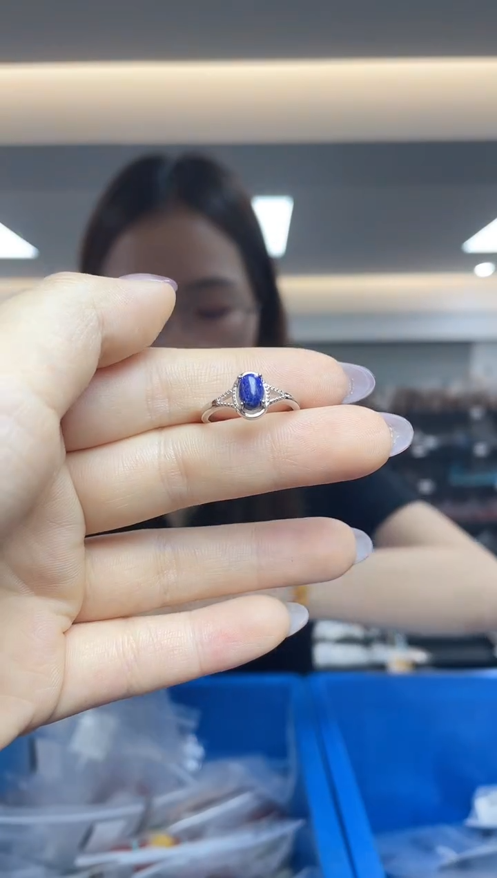 青金石未镶嵌`（多样性发一件）