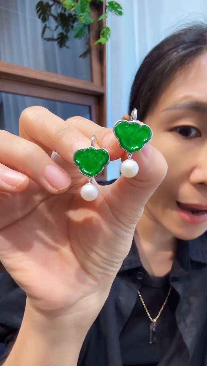 18K金镶嵌翡翠耳饰00002800