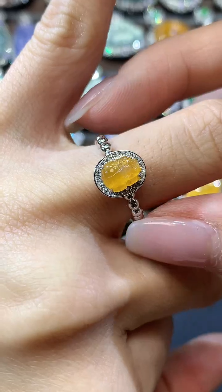 翡翠18K金镶嵌戒指D5 多样性发货一件