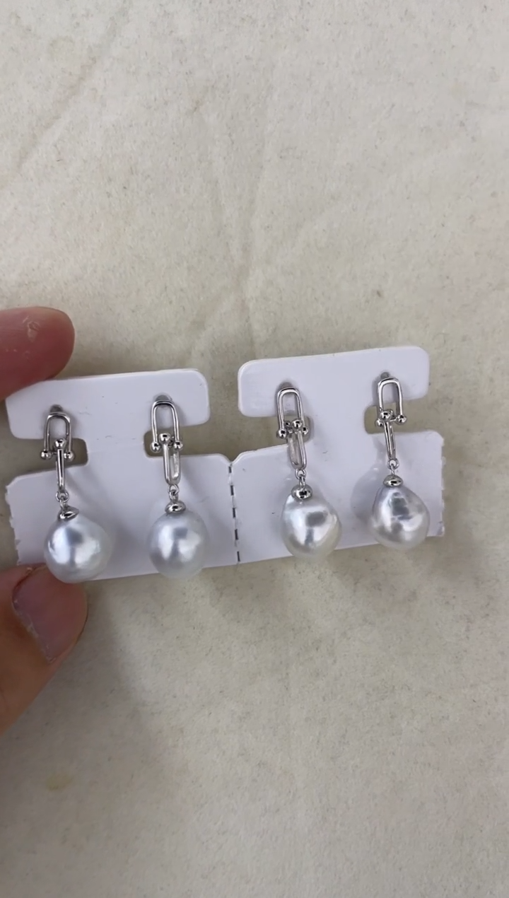 银S925镶嵌海水珍珠耳饰耳钉