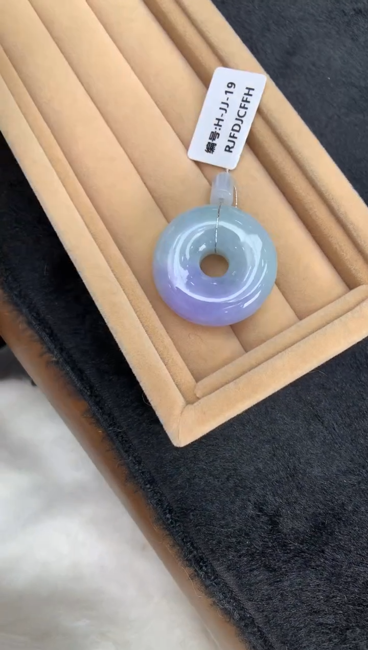 【闪购商品】翡翠颈饰未镶嵌甜甜圈