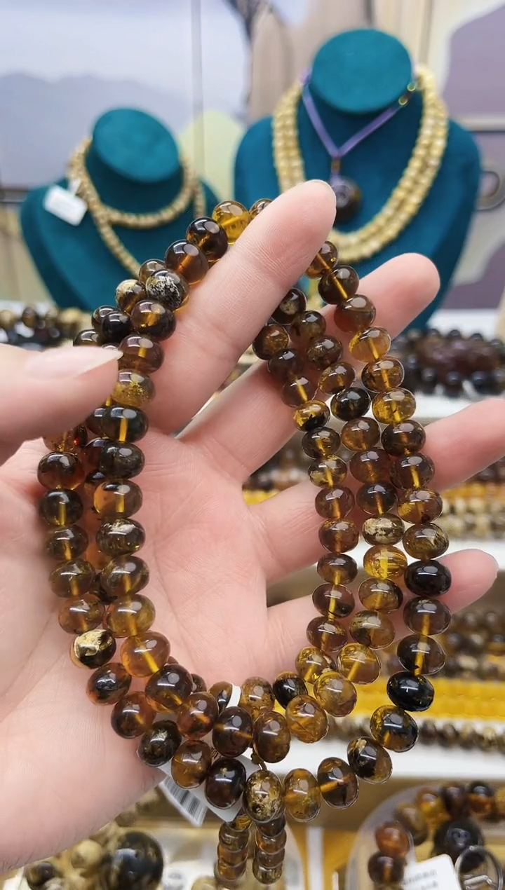 【闪购商品】琥珀颈饰未镶嵌抚顺琥珀9