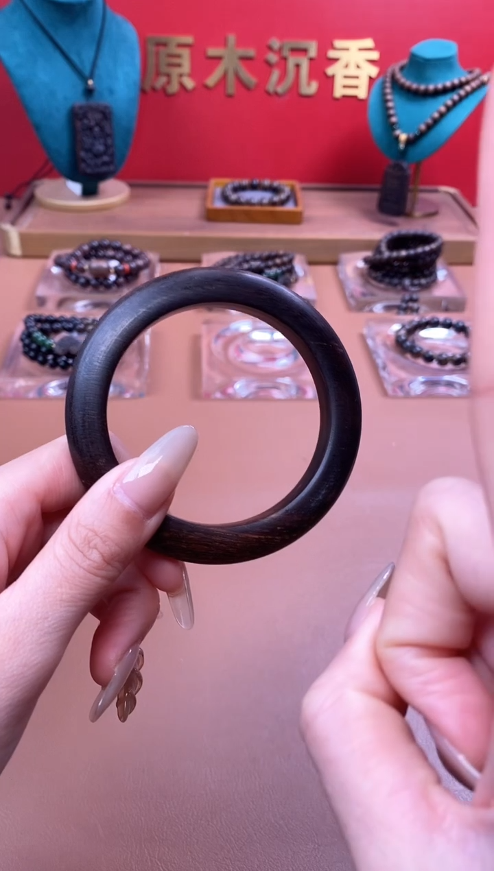 【闪购商品】沉香木手串Y富森红土玉化手镯XD00550402